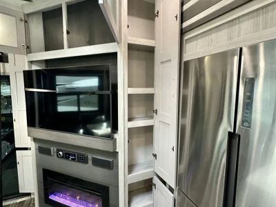 2021 Keystone Rv Fuzion M373 — photo 11 view