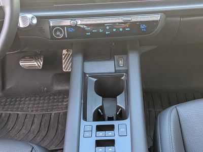 2024 Hyundai IONIQ 6 — photo 21 view