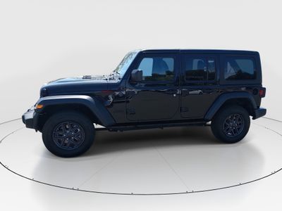 2024 Jeep Wrangler - Photo 4
