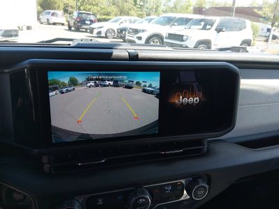 2024 Jeep Wrangler - Photo 16