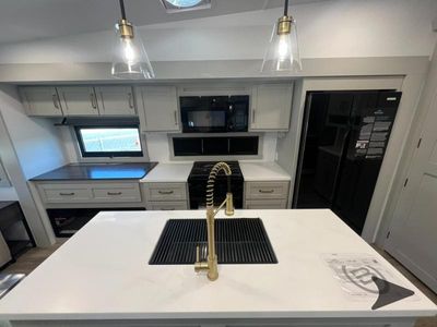 2026 Brinkley Model Z - Photo 13