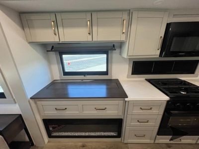 2026 Brinkley Model Z - Photo 16