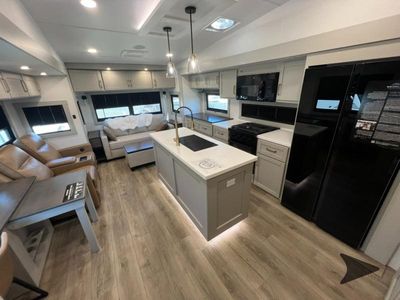 2026 Brinkley Model Z - Photo 9