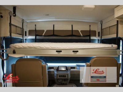 2023 Adventurer 35F - Photo 31