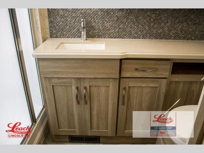 2023 Adventurer 35F - Photo 23
