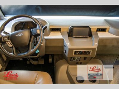 2023 Adventurer 35F - Photo 13