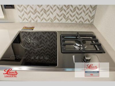 2023 Adventurer 35F - Photo 21