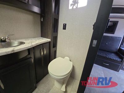 2019 Grand Design Imagine - Photo 26