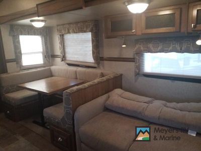 2016 Forest River RV Flagstaff Classic Super Lite - Photo 6