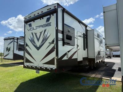2016 Dutchmen RV Voltage - Photo 24