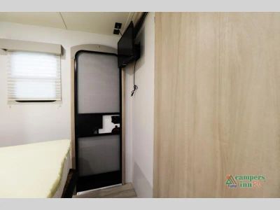 2023 Winnebago Industries Towables Minnie — photo 31 view