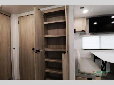 2023 Winnebago Industries Towables Minnie — photo 23 view