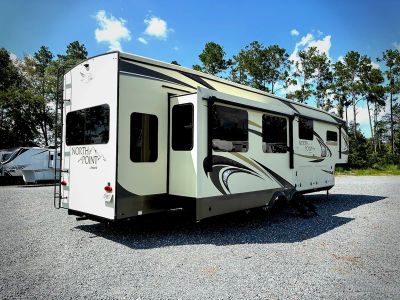 2019 Jayco North Point — side profile view