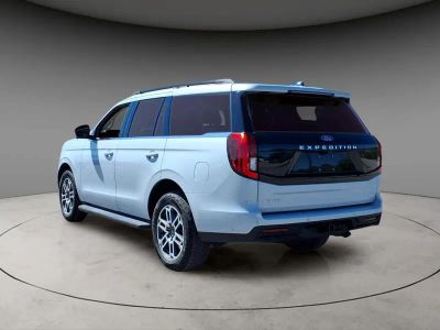 2025 Ford Expedition — rear three-quarter view