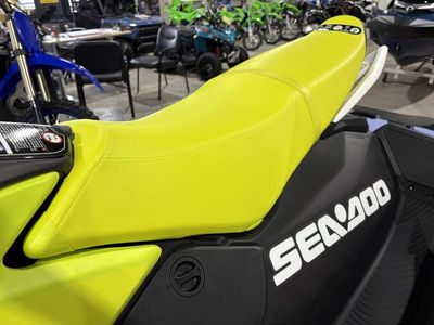 2024 Sea-Doo Spark Trixx for 3 Rotax 900 ACE - 90 iBR and Audio - Photo 12