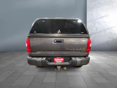 2015 Toyota Tundra 4WD Truck — photo 7 view