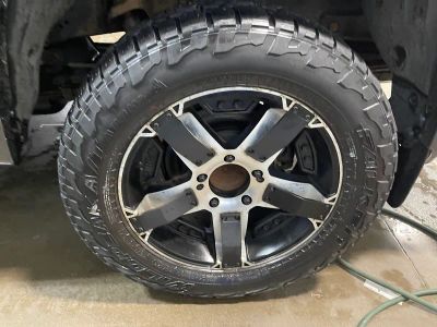 2015 Toyota Tundra 4WD Truck — photo 24 view