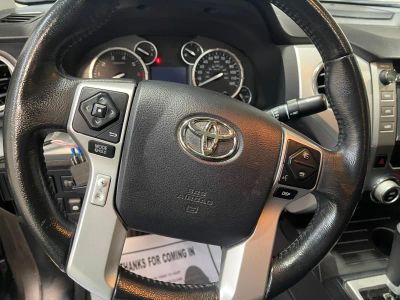 2015 Toyota Tundra 4WD Truck — photo 29 view