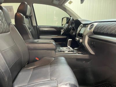 2015 Toyota Tundra 4WD Truck — photo 22 view