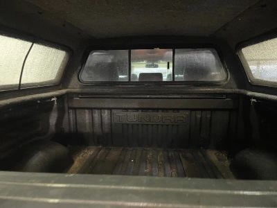 2015 Toyota Tundra 4WD Truck — photo 25 view