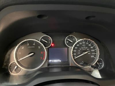 2015 Toyota Tundra 4WD Truck — photo 14 view