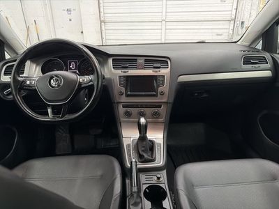 2015 Volkswagen Golf - Photo 23