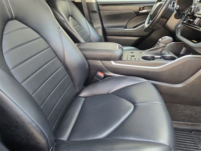 2023 Toyota Highlander - Photo 9