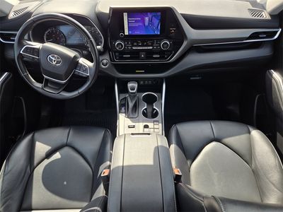 2023 Toyota Highlander - Photo 19