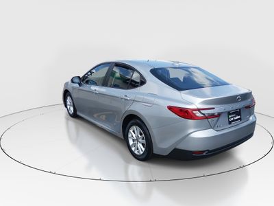 2025 Toyota Camry — detail view