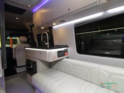 2025 Grech RV Turismo-ion AWD — photo 8 view