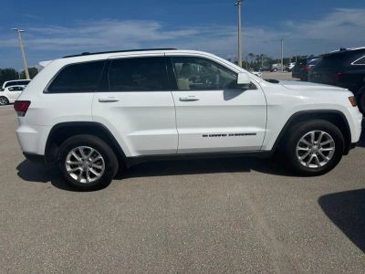 2022 Jeep Grand Cherokee WK — side profile view