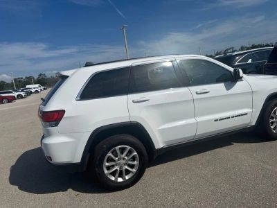 2022 Jeep Grand Cherokee WK — rear three-quarter view