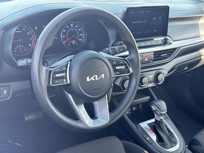 2023 Kia Forte LXS - Photo 19