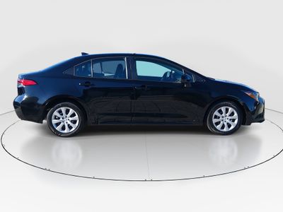 2024 Toyota Corolla — photo 8 view