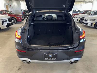 2025 BMW X4 — photo 17 view