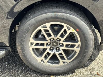 2026 Ford Expedition - Photo 12