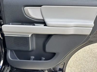 2026 Ford Expedition - Photo 16