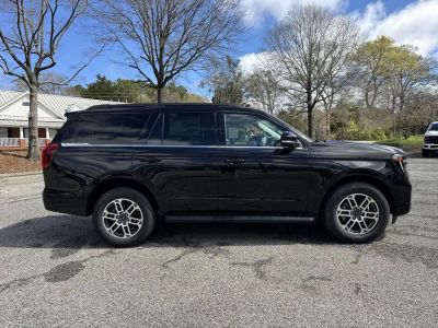 2026 Ford Expedition - Photo 8