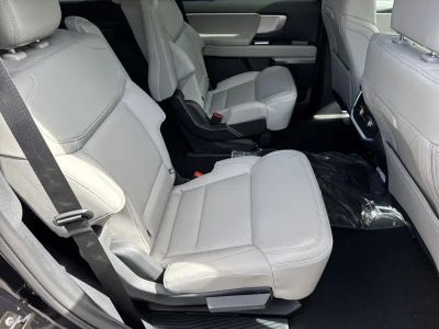 2026 Ford Expedition - Photo 15