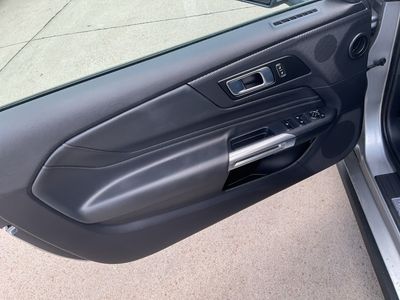 2024 Ford Mustang - Photo 7