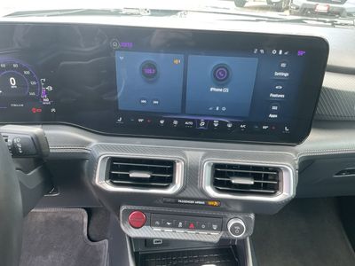 2024 Ford Mustang - Photo 13