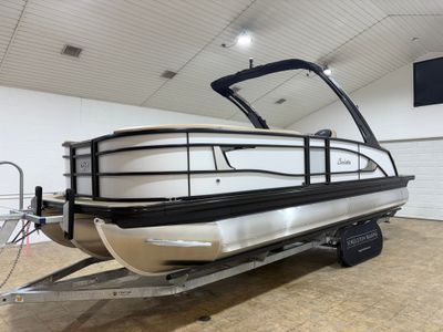 2026 Barletta Lusso L25UCA - Photo 8