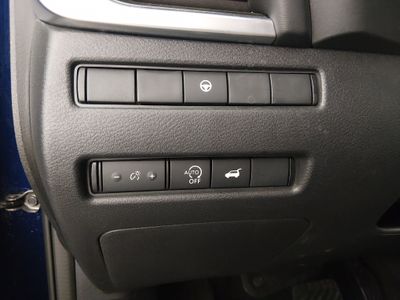 2025 Nissan Rogue — photo 13 view