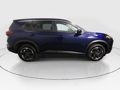2025 Nissan Rogue — photo 8 view