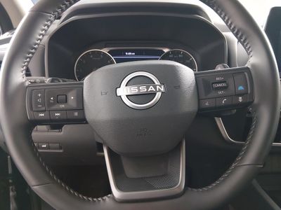 2025 Nissan Rogue — photo 12 view