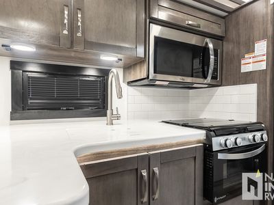 2026 Jayco Precept - Photo 13