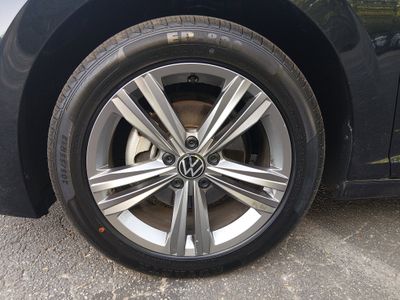 2024 Volkswagen Jetta — photo 10 view