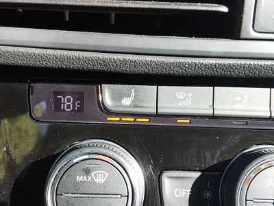 2024 Volkswagen Jetta — photo 17 view