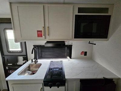 2026 Grand Design Transcend One - Photo 17