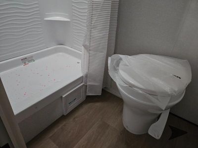 2026 Grand Design Transcend One - Photo 27